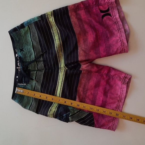 Hurley waist 24 black striped swim boardshorts - Picture 10 of 10